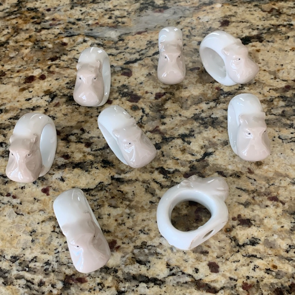 Otagiri Hippo Napkin Rings - White and Cream